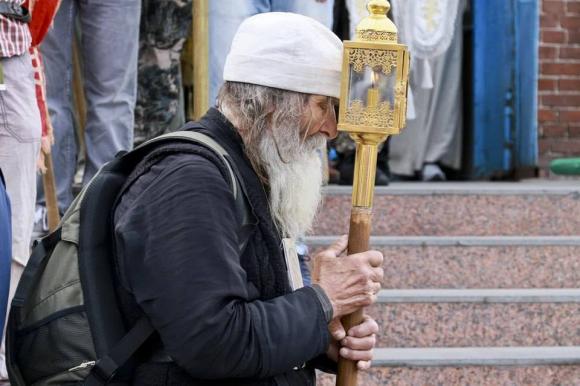 Водителей просят быть внимательными во время Крестного хода в Барнауле