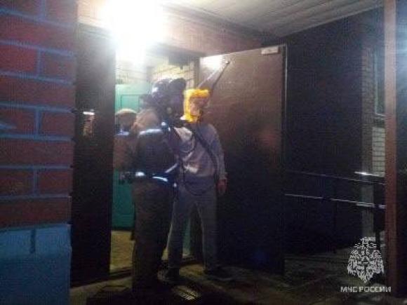 На пожаре 30 сентября в многоквартирном доме в Новоалтайске были спасены люди