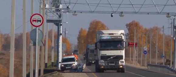 На автодороге Белоярск-Заринск установили автоматический комплекс весогабаритного контроля