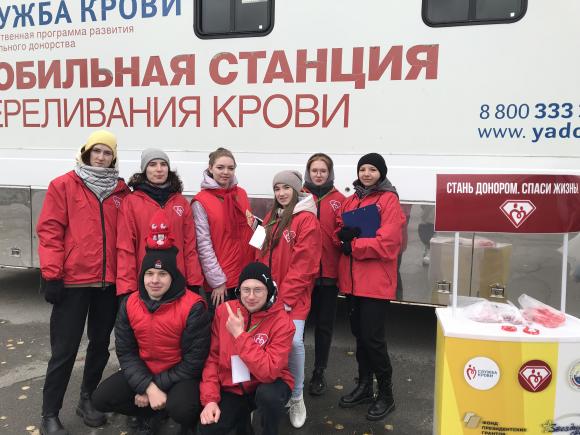 В Алтайском крае студенты сдали более 300 литров крови за 8 дней акции