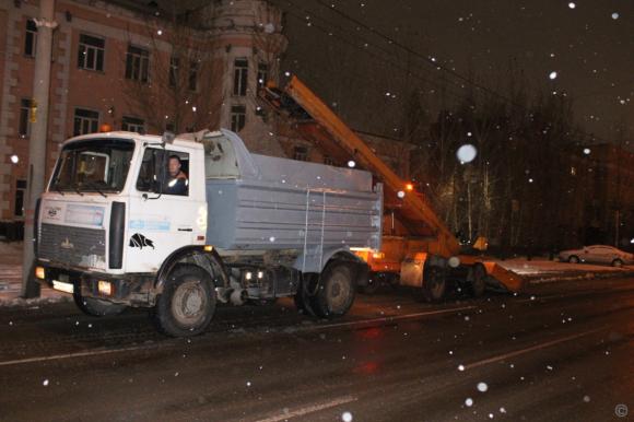 При ухудшении погодных условий в выходные дни на улицах Барнаула будут работать бригады МБУ «Автодорстрой»