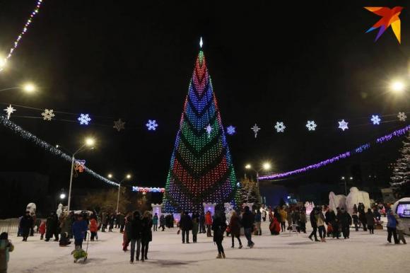 В администрации Барнаула обсудили новогодний городок на площади Сахарова