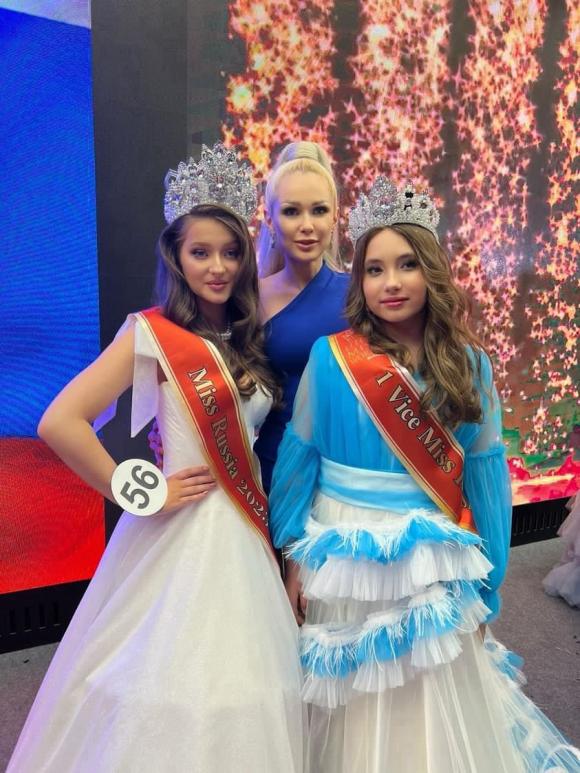 Две короны конкурса «Маленькая Мисс Россия 2023» получили участницы из Алтайского края