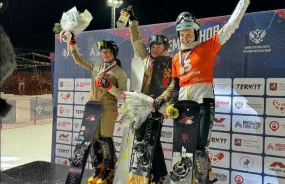 Сноубордистка из Алтайского края завоевала серебро на международном «Кубке чемпионов»