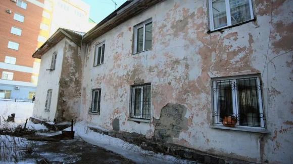 В Барнауле ограничили доступ в многоквартирный дом по улице Партизанской, 70б