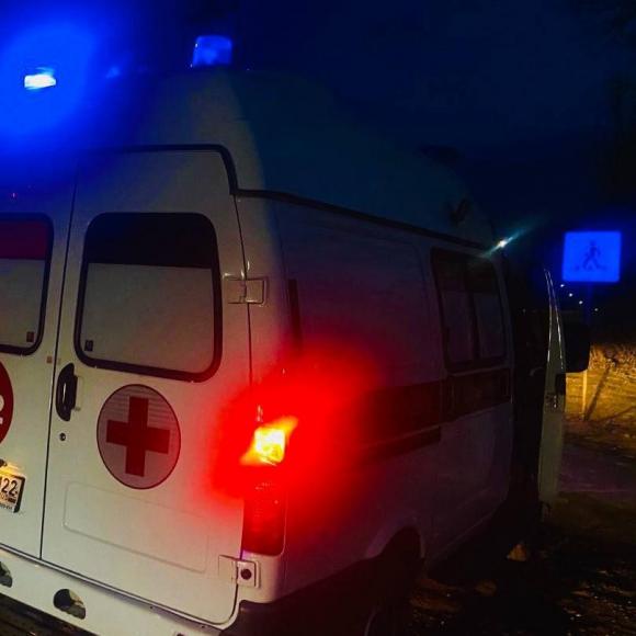 Медики скорой помощи Бийска ехали на вызов, когда на их  глазах произошла авария