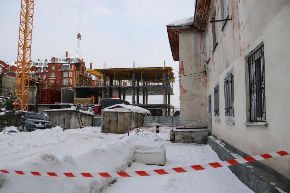 С 5 февраля бывшие жильцы аварийного дома на Партизанской больше не могут попасть в свои квартиры