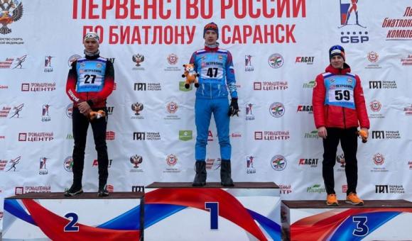 Биатлонист из Алтайского края выиграл спринт Первенства России