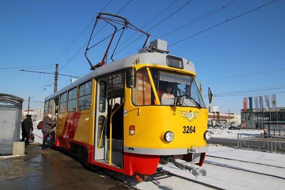 Ещё один трамвайный вагон после ремонта вышел на линию в Барнауле