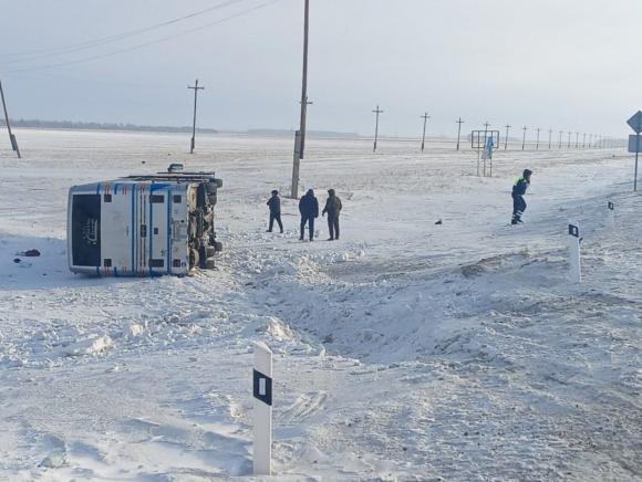 17 марта в Алтайском крае перевернулся пассажирский автобус