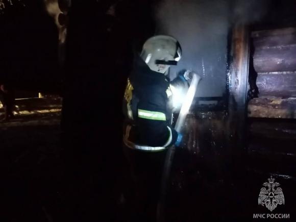 Две жизни унес пожар в Тальменском районе