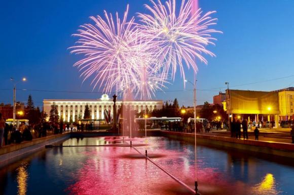 В Барнауле запустят салюты на 1 Мая  и на День Победы