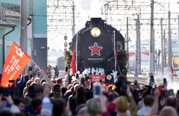 9 Мая все локомотивы в Алтайском крае одновременно дадут 