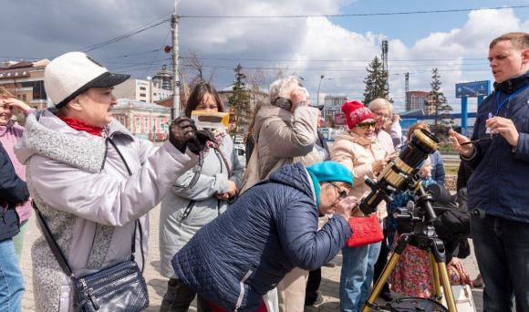 Барнаульский планетарий приглашает на бесплатные астрономические наблюдения