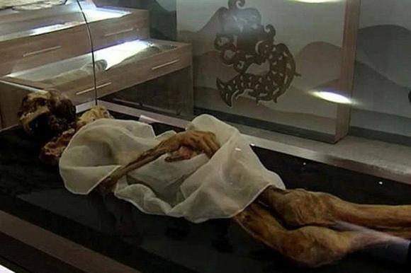 Артефакты, найденные на месте захоронения «принцессы Укока», вернут на Алтай