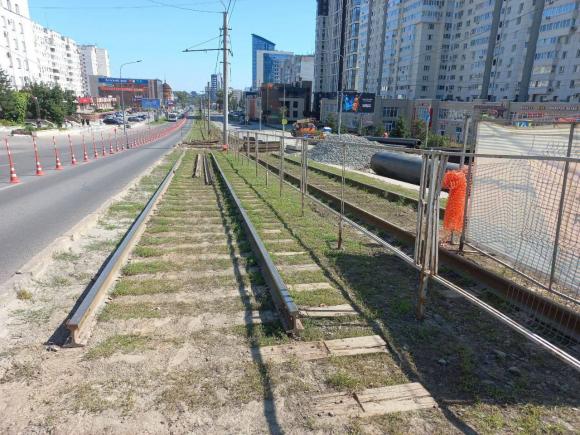 Возобновление движения трамваев по Красноармейскому проспекту в Барнауле отложили