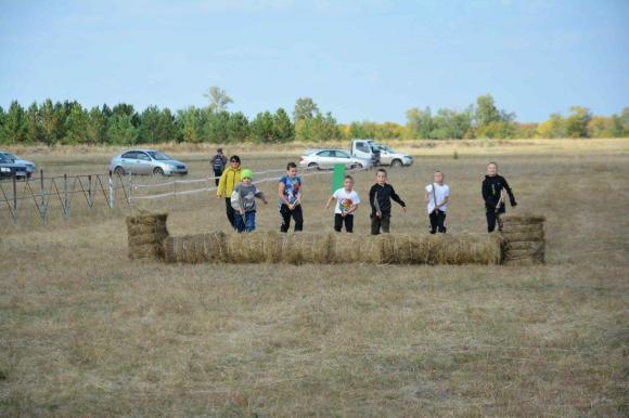 В Рубцовске прошли соревнования по хоббихорсингу