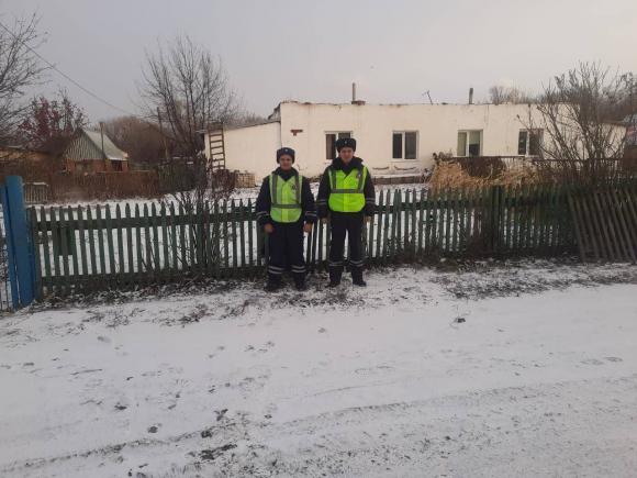 МВД показало реальные кадры спасения людей в Топчихинском районе