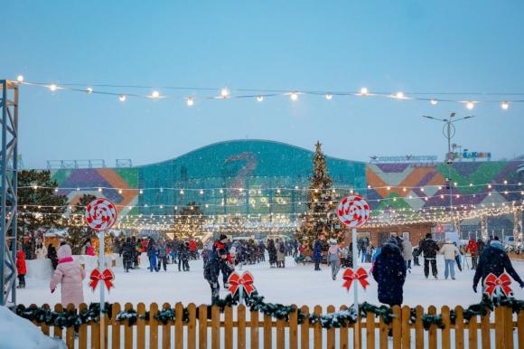 Барнаульцев приглашают на открытие зимнего городка у ТРЦ Galaxy