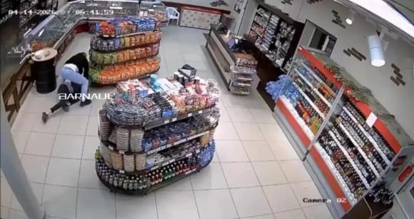 Девушка, избитая в одном из баров Барнаула, добивается ужесточения статьи для агрессора