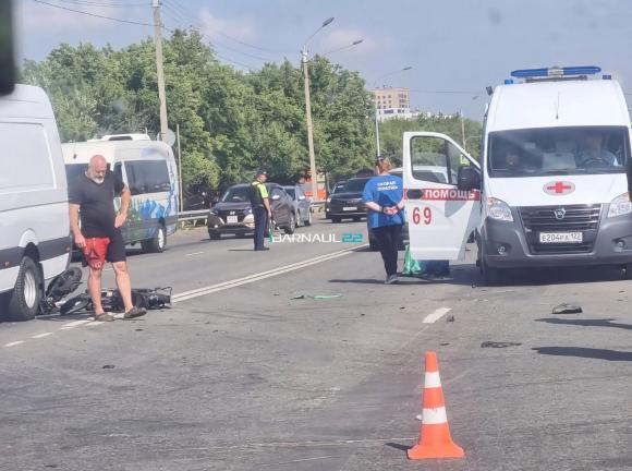 На Павловском тракте насмерть сбили электровелосипедиста