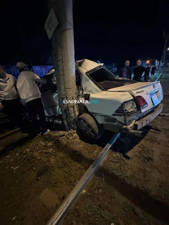 Ночные гонки закончились серьёзным ДТП с пострадавшими на проспекте Строителей