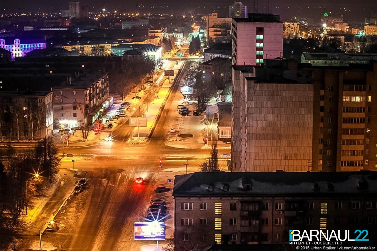 Время ба. В ночное время Барнаул. Барнаул время. Барнаул время сейчас. Какое сейчас время в Барнауле.