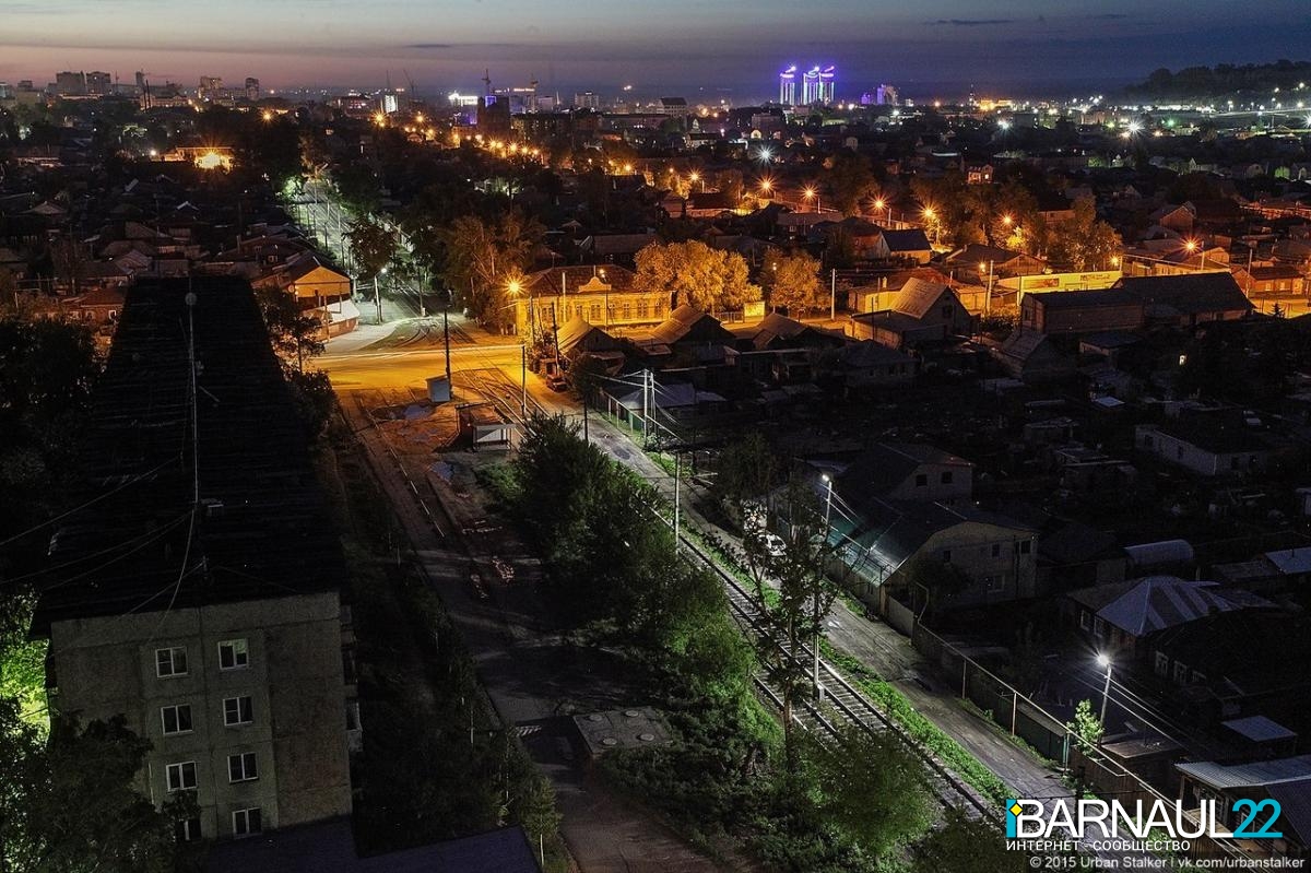 Ковид барнаул. Ночной Барнаул. Барнаул вид сверху ночью. Вечерний Барнаул.